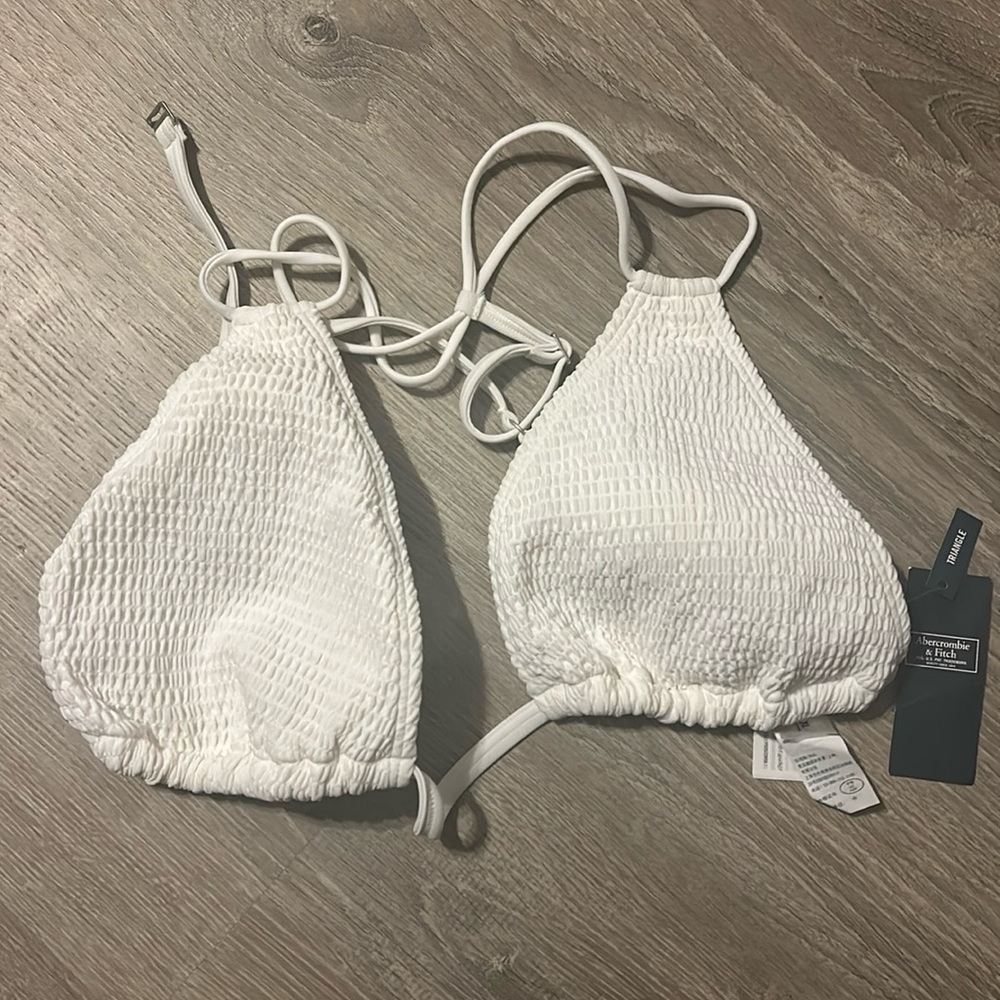 NWT Abercrombie triangle bikini top